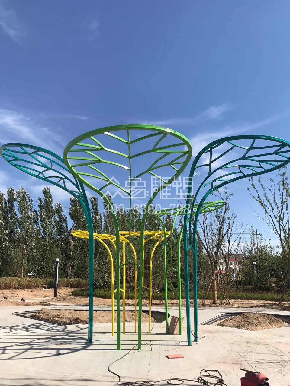 鏡鐵區內蒙古國際花都景觀雕塑