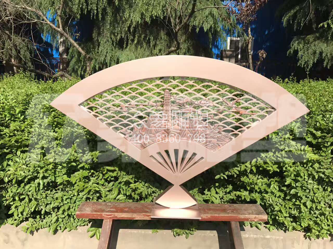 鏡鐵區山東平陽不銹鋼扇子雕塑