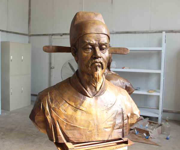 新城眾象雕塑熱著色鑄銅胸像即將發貨