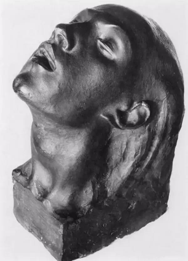 新城“文明”與“野蠻”品質(zhì)并存的意大利現(xiàn)代雕塑家