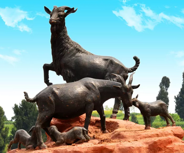 新城眾象雕塑多措施防暑備夏