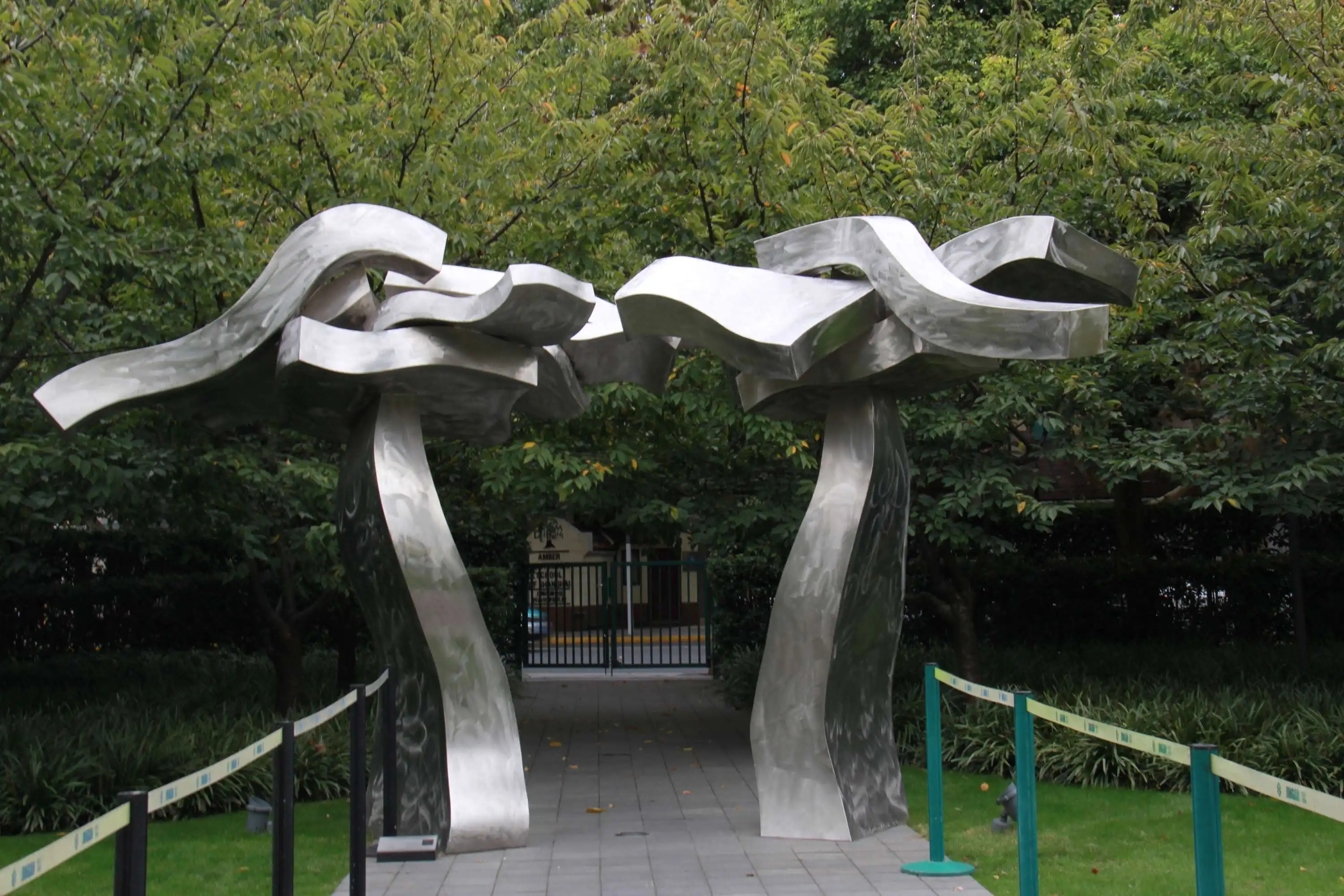 新城景觀雕塑更是文化的載體和藝術的展現