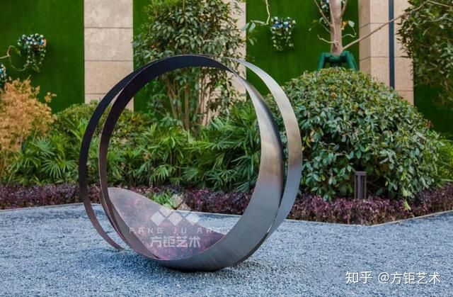 新城為什么城市景觀雕塑與周圍環境需統一？