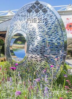 新城色彩對于不銹鋼雕塑的影響